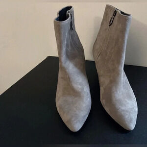 Botkier pointed toe suede booties casual heels fall